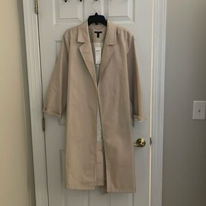 Beautiful classic Eileen Fisher trench coat.